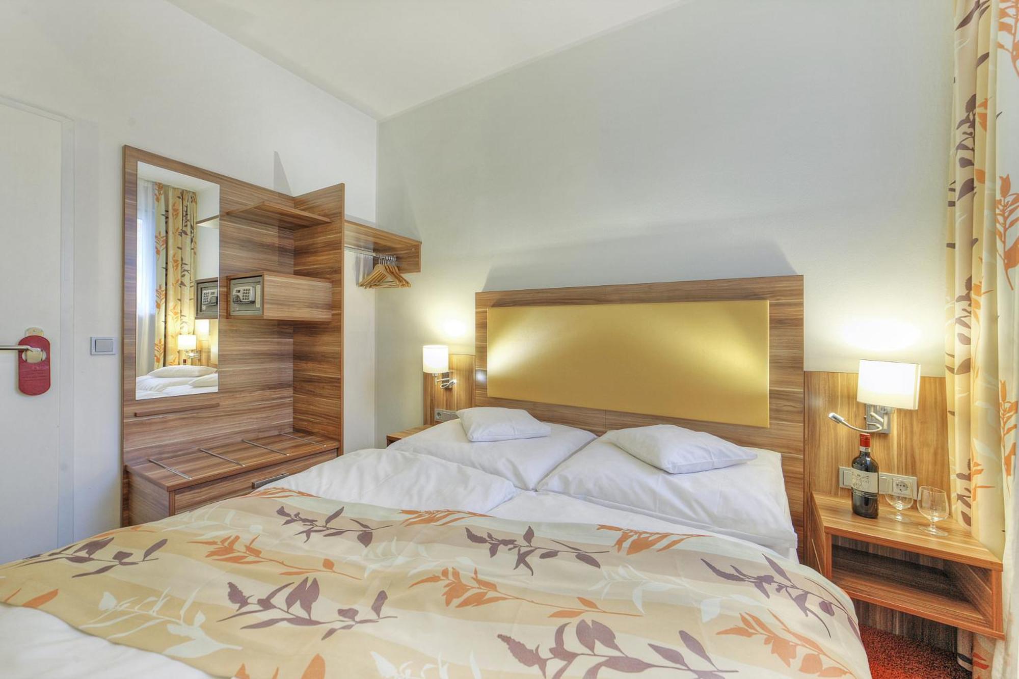 Hotel Da Vinci Gröbenzell Pokój zdjęcie